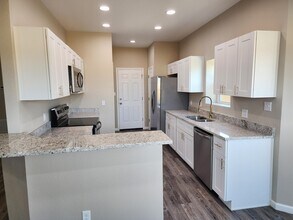 2703 S Onyx Dr in Roswell, NM - Building Photo - Building Photo