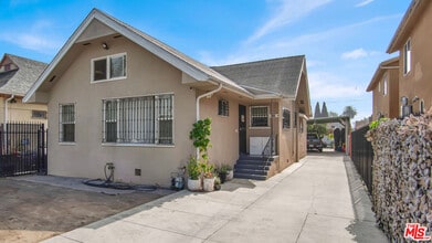 252 E 47th St in Los Angeles, CA - Building Photo - Building Photo