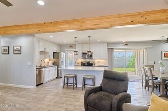 7319 E Roosevelt St in Scottsdale, AZ - Building Photo - Building Photo