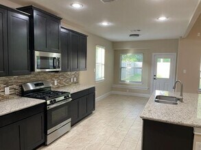 18231 Willow Edge Dr in Tomball, TX - Building Photo - Building Photo