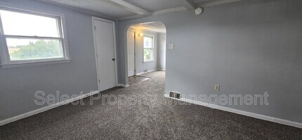 7233 Adams Ctr Rd in Fort Wayne, IN - Building Photo - Building Photo