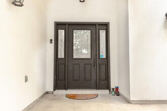 10620 Porfirio Dr in Laredo, TX - Building Photo - Building Photo