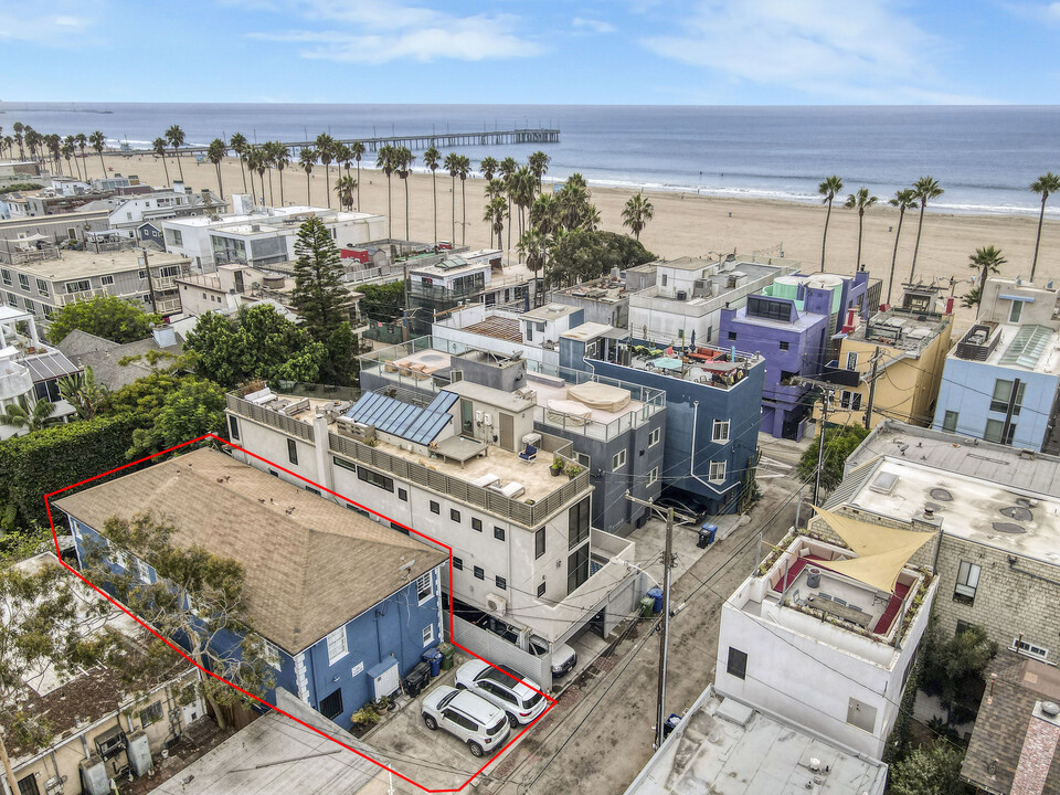 21 26th Ave in Venice, CA - Building Photo