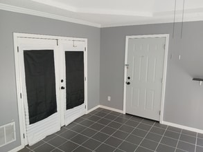 13808 12 St in Grandview, MO - Building Photo - Building Photo