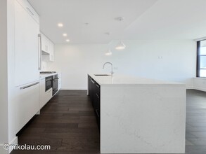 1588 Johnston Rd in White Rock, BC - Building Photo - Building Photo