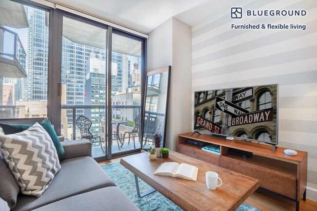 235 W 48th St in New York, NY - Foto de edificio - Building Photo