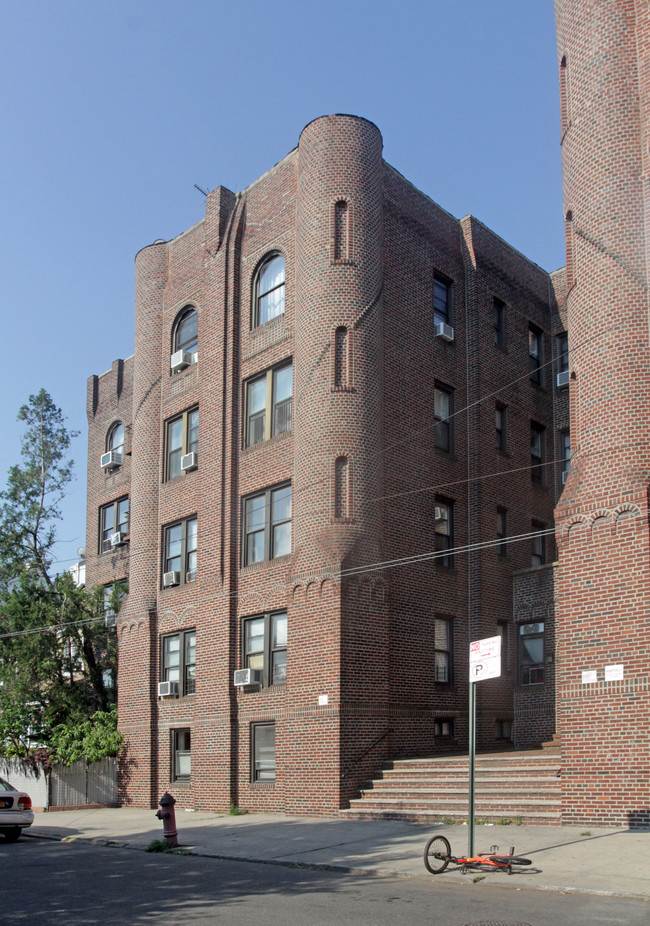 848 E 28th St in Brooklyn, NY - Foto de edificio - Building Photo