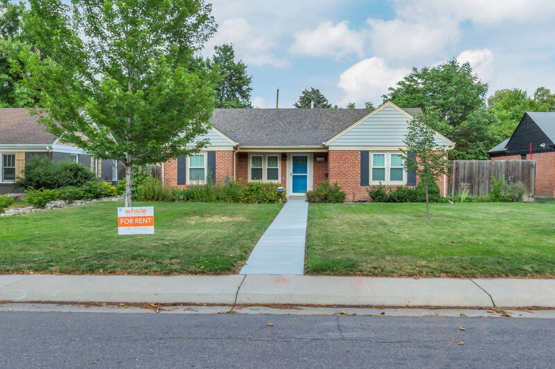 1780 Roslyn St in Denver, CO - Building Photo