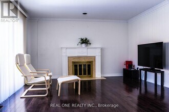 46 Elmsley Dr in Richmond Hill, ON - Building Photo - Building Photo