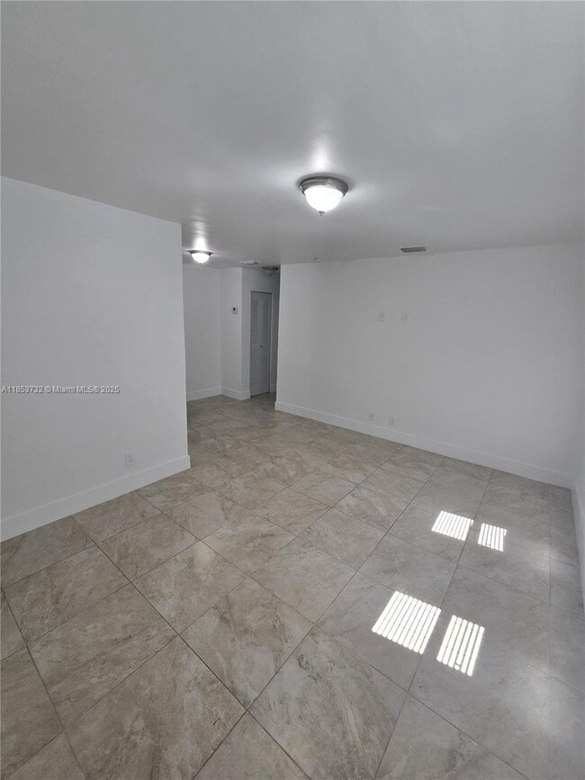 95 NW 47th Ave in Miami, FL - Building Photo - Building Photo