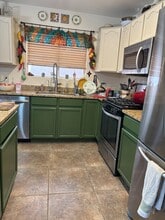 5213 Panguitch Dr in Las Vegas, NV - Building Photo - Building Photo