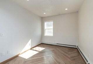 Warehouse Apartments in Fargo, ND - Foto de edificio - Building Photo