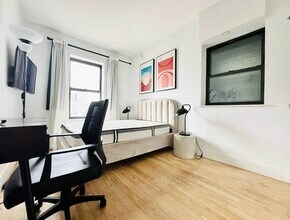 Furnished room/NOT APARTMENT, Unit 4C in Brooklyn, NY - Building Photo - Building Photo