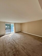 23 Losson Garden Dr in Cheektowaga, NY - Building Photo - Building Photo