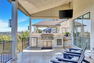 2406 Sunset Vista Cir in Spicewood, TX - Building Photo - Building Photo