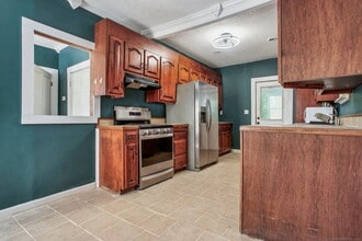 138 Pleasant St in New Britain, CT - Foto de edificio - Building Photo