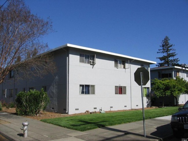 505 Franklin St-Unit -3 in Napa, CA - Building Photo - Building Photo