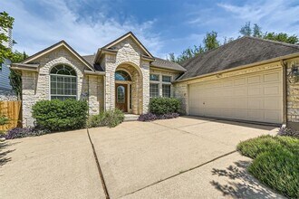 6817 Walebridge Ln in Austin, TX - Building Photo - Building Photo