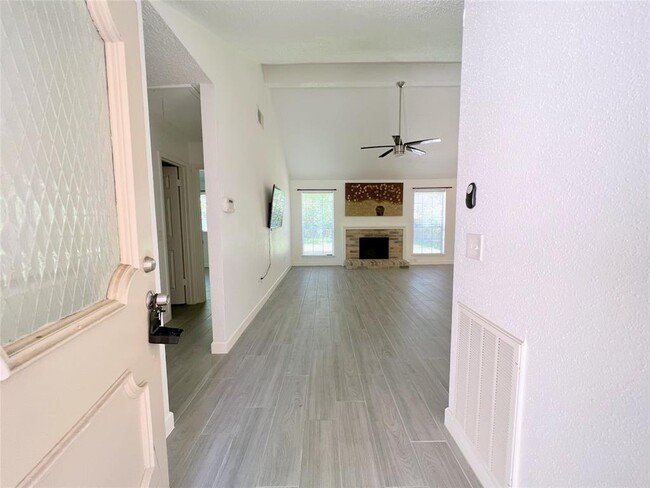 3107 E Heatherock Cir in Sugar Land, TX - Building Photo - Building Photo