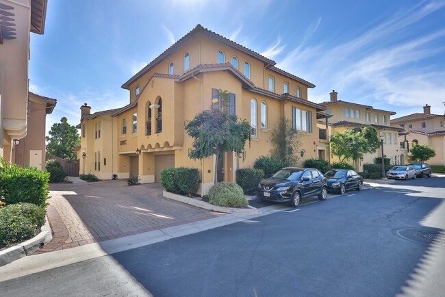 property at 2738 Piantino Cir