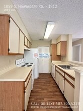 1059 S Hiawassee Rd in Orlando, FL - Foto de edificio - Building Photo