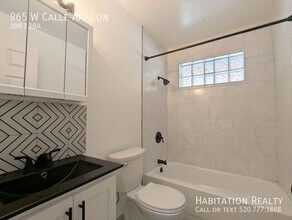 965 W Calle Aragon in Tucson, AZ - Building Photo - Building Photo