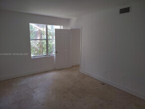 1008 Jefferson Ave in Miami Beach, FL - Building Photo - Building Photo