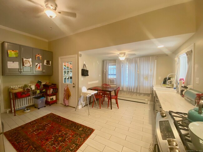 8 Eld St in New Haven, CT - Building Photo - Building Photo