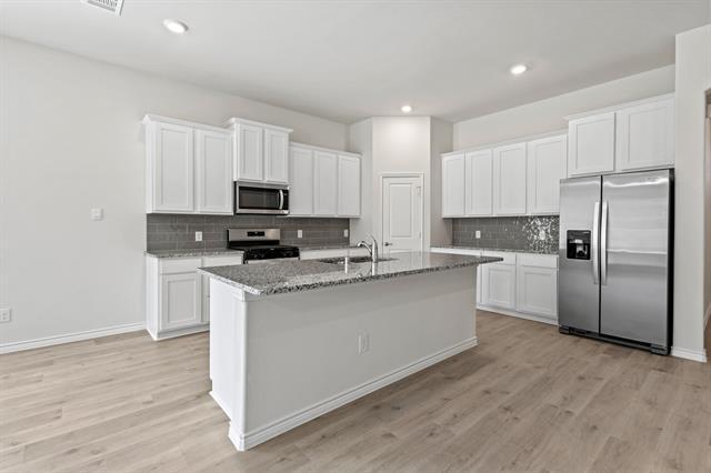 2140 Hunter Ln in Anna, TX - Building Photo