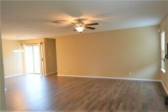 201 Edwin in Kyle, TX - Building Photo - Building Photo