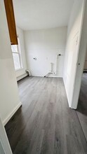 9 Oak St in Vernon, CT - Foto de edificio - Building Photo