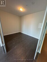 430-2430 Square One Dr in Mississauga, ON - Building Photo - Building Photo