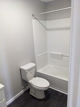 1660 S Braddock St in Winchester, VA - Building Photo - Building Photo