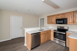 640 W Marshall Dr in Van Alstyne, TX - Building Photo - Building Photo