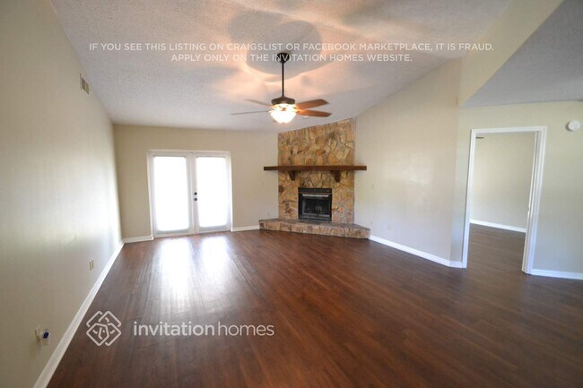 4826 Canterbury Dr in Land O Lakes, FL - Foto de edificio - Building Photo