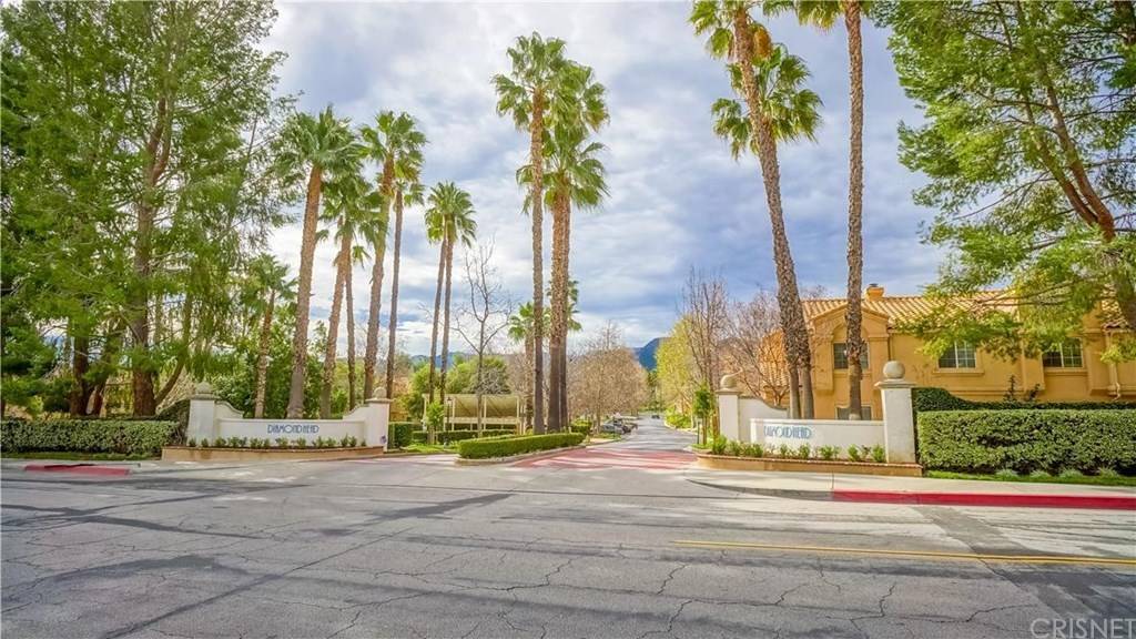 25256 Steinbeck Ave in Stevenson Ranch, CA - Building Photo