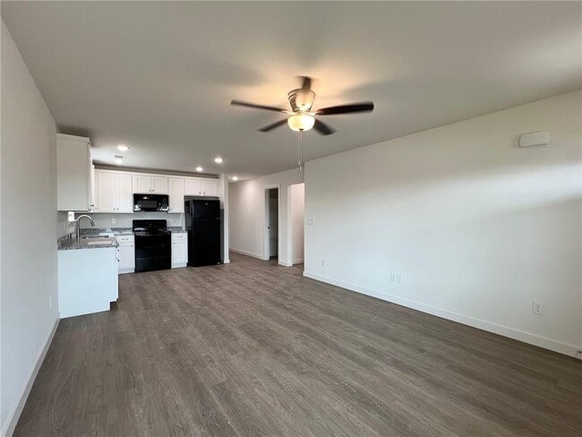 6803 Toby St in Bentonville, AR - Building Photo - Building Photo