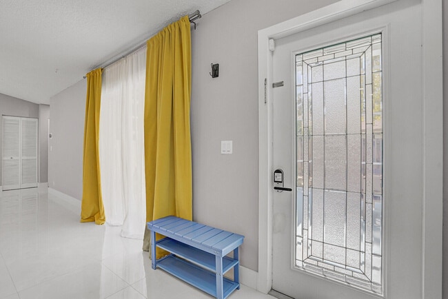 1329 Periwinkle Pl in Wellington, FL - Building Photo - Building Photo