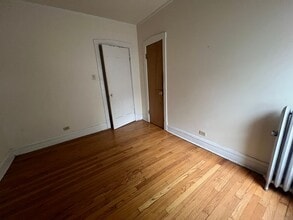 3348 W Sunnyside Ave in Chicago, IL - Building Photo - Building Photo