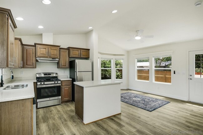 1104 Florence St in Imperial Beach, CA - Building Photo - Building Photo