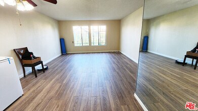 4732 Elmwood Ave in Los Angeles, CA - Building Photo - Building Photo