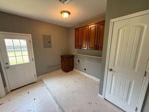 13595 E Crestview Rd in Claremore, OK - Foto de edificio - Building Photo