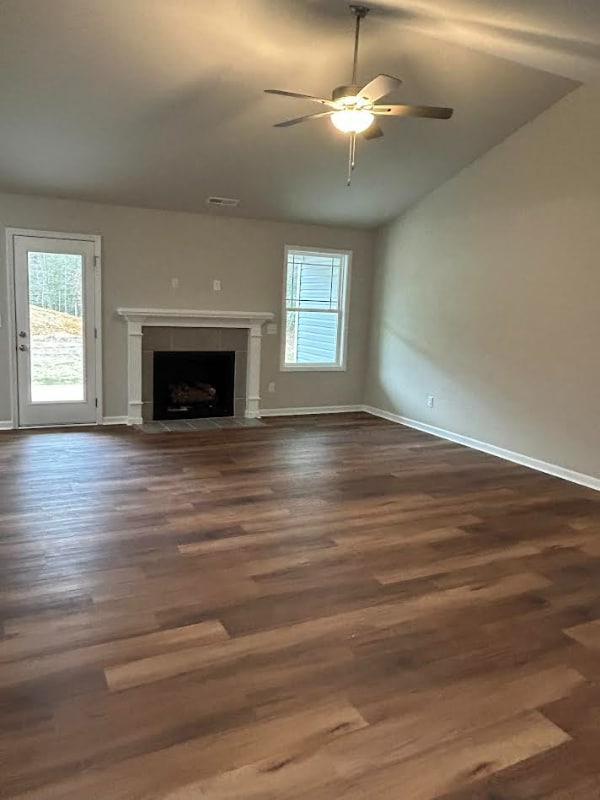 401 Grand Oaks Dr in Goldsboro, NC - Foto de edificio - Building Photo