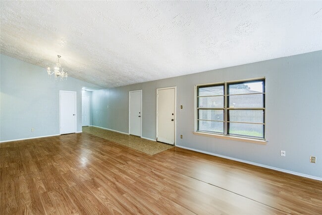 1510 Chestnut Tree Ln