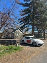 2141 S E Melrose Dr in Prineville, OR - Building Photo - Building Photo