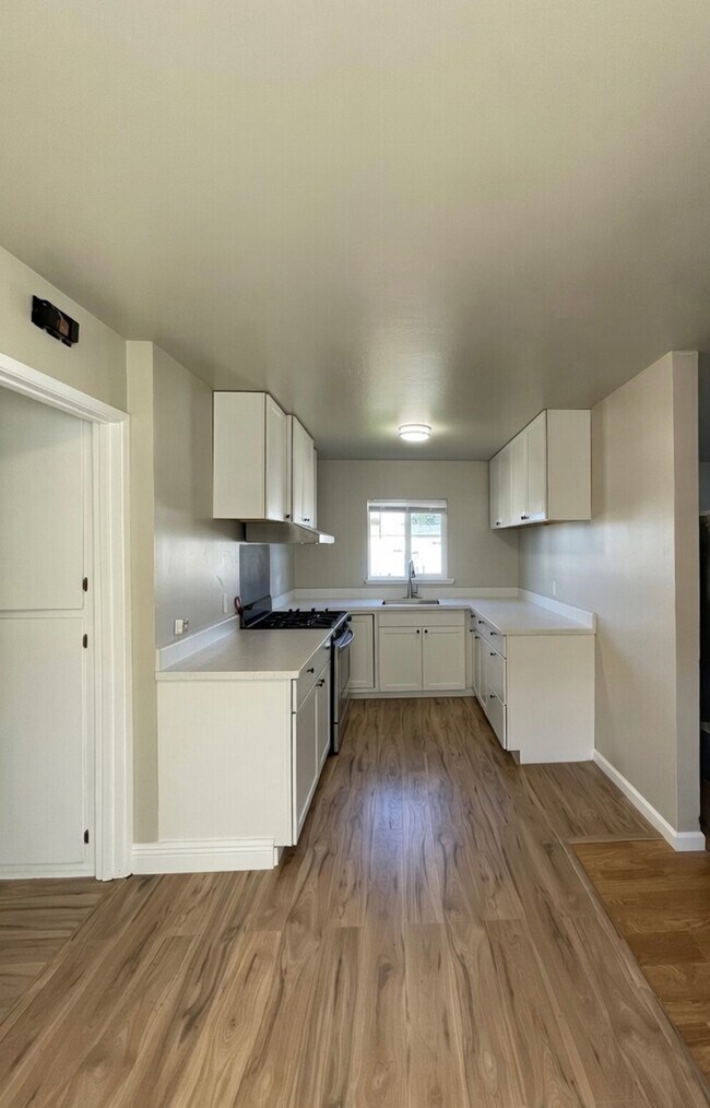 1 A St in South San Francisco, CA - Building Photo - Building Photo