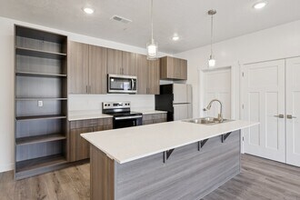River Meadows Apartments in Spanish Fork, UT - Building Photo - Building Photo