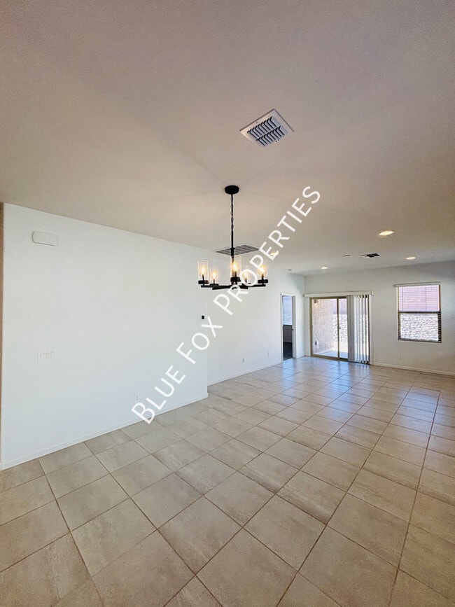 6959 W Star Garden Way in Tucson, AZ - Building Photo - Building Photo