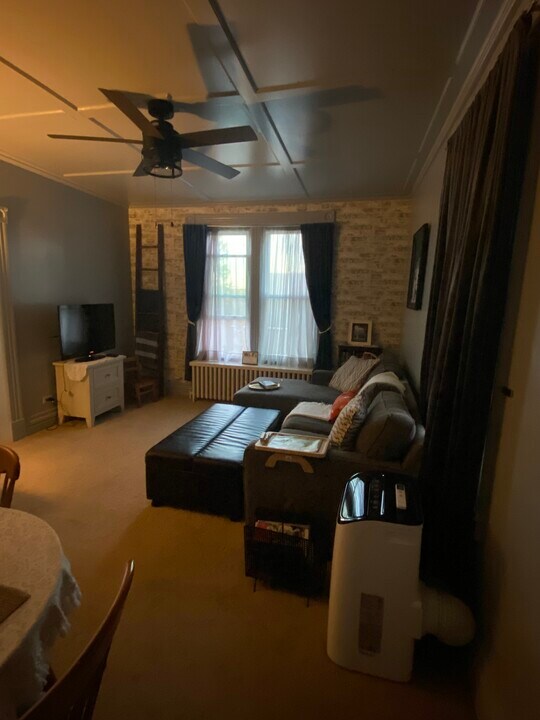 101 S 2nd Ave, Unit 2nd Fl S in Mechanicville, NY - Building Photo