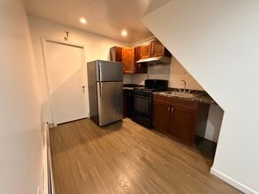 11440 145th St, Unit 1 Bedroom Apartment in Jamaica, NY - Building Photo - Building Photo